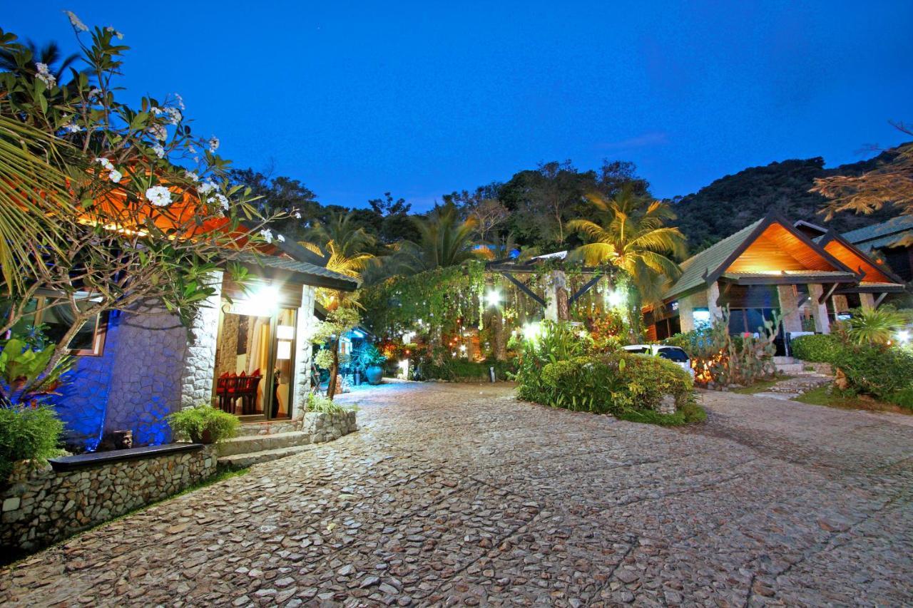 Boomerang Village Cottages Karon Esterno foto