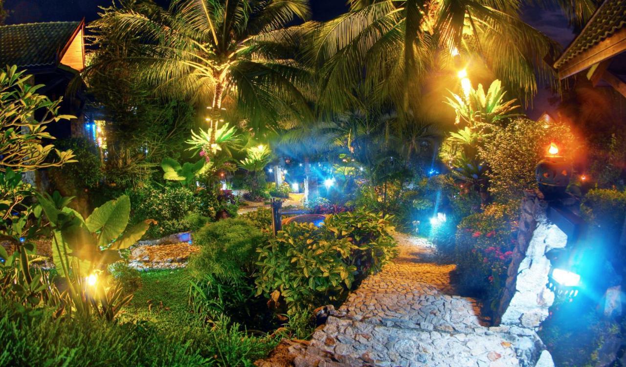 Boomerang Village Cottages Karon Esterno foto